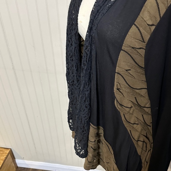 Emma G Black and Brown Cardigan with Lace Accents size M - Picture 6 of 6